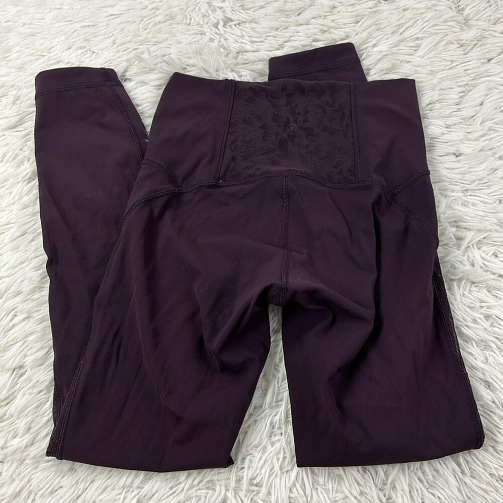 Lululemon Meant To Move 7/8 Tight 25" Black Cherry / Flocked Floral Black Cherry - Picture 3 of 5
